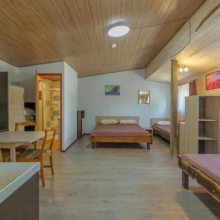 Lodge Juros Nendre