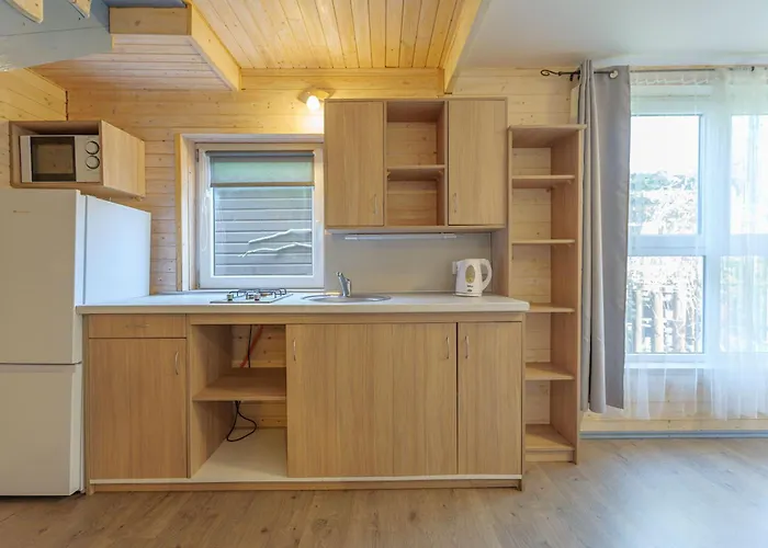 Juros Nendre 山林小屋 帕兰加