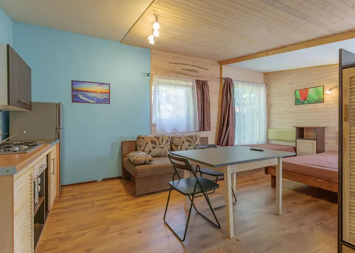 Juros Nendre 山林小屋